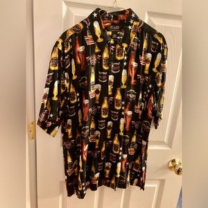 Button down shirt with beer theme men’s M